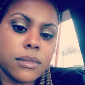 Meet your Posher, Carla